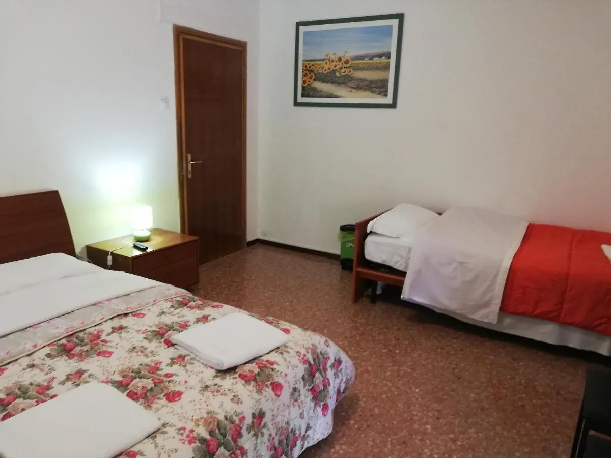Venice Best Vacation Marghera 2*,